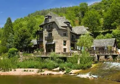 Moulin De -hotel De Charme 4*